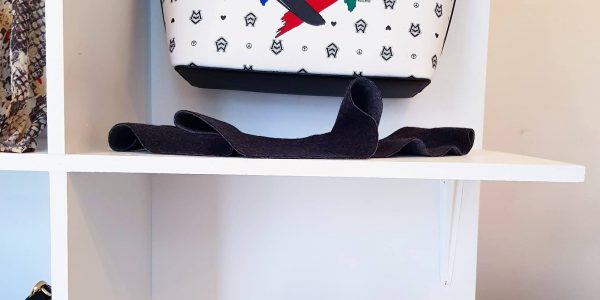 Isobel-Gowdie-Tasche-Schuhe-600x300